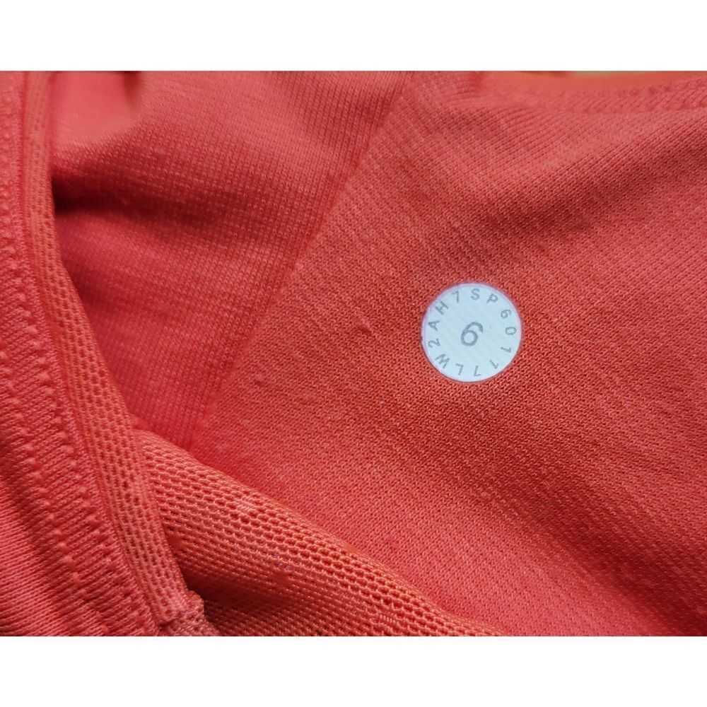 Lululemon Workout Bra 6 - Picture 4 of 4